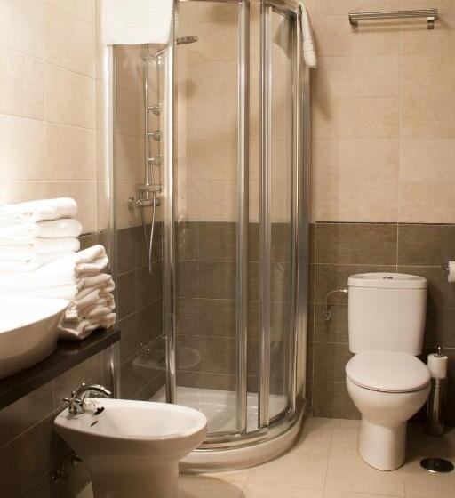 فندق ريفى Posada Palacio Manjabalago