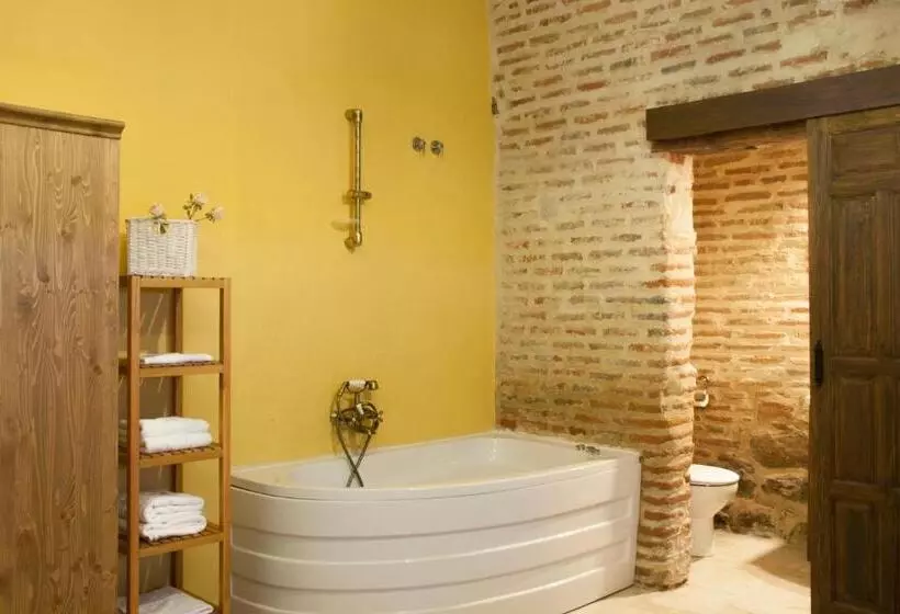 Maaseutuhotelli Posada Palacio Manjabalago