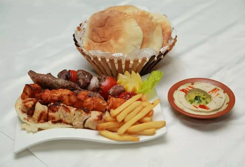 ホテル Sharjah Palace