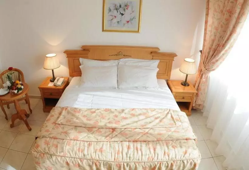 Uptown Hotel Apartments Abu Dhabi By Gewan