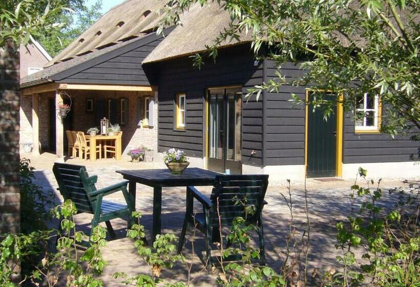 Bed and Breakfast Boerderij & Bakhuis