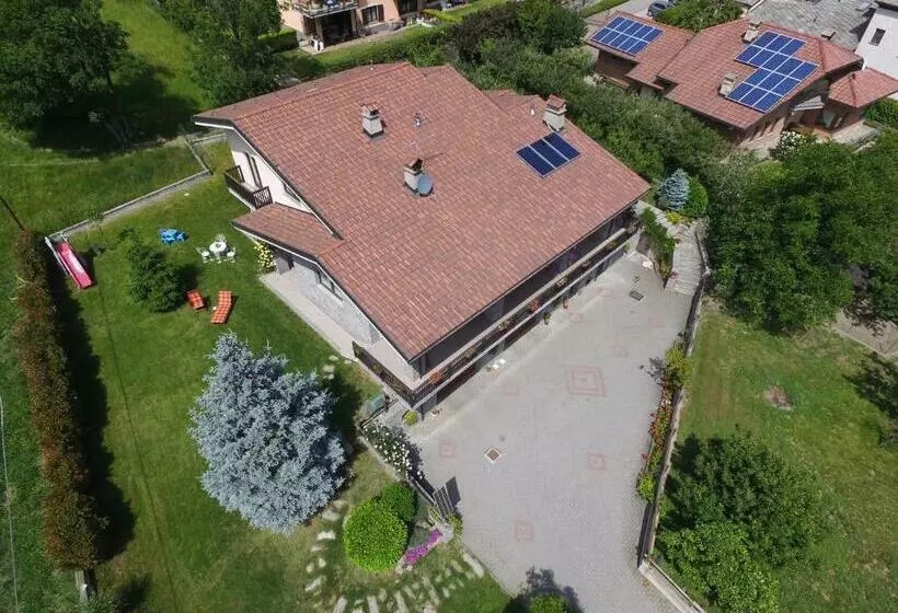 Aamiaismajoitus (B&B) Le Joli Rosier