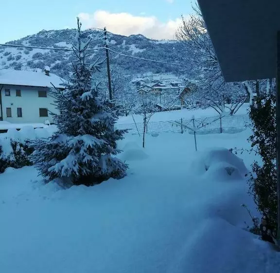 Aamiaismajoitus (B&B) Le Joli Rosier