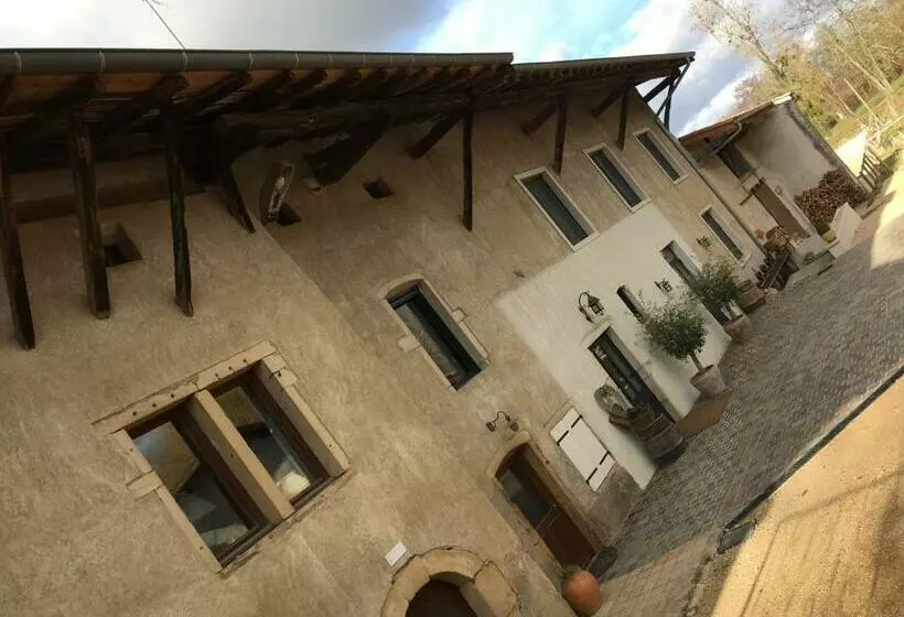 Aamiaismajoitus (B&B) Le Moulin De Saint Julien