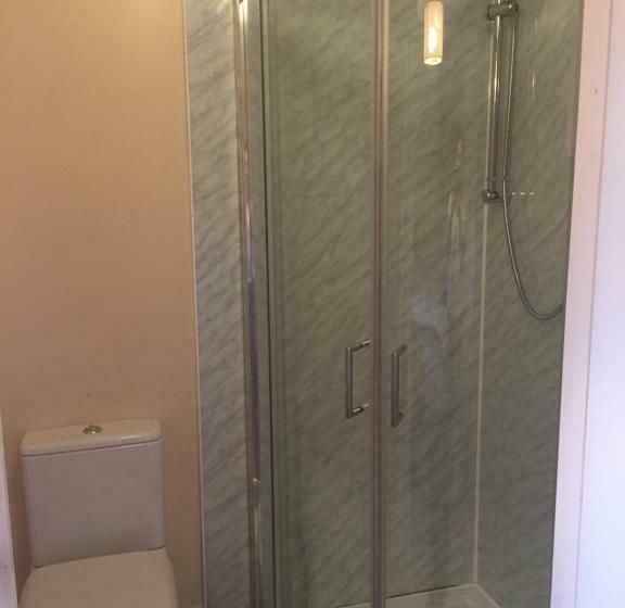 ペンション Bouvrie Guest House