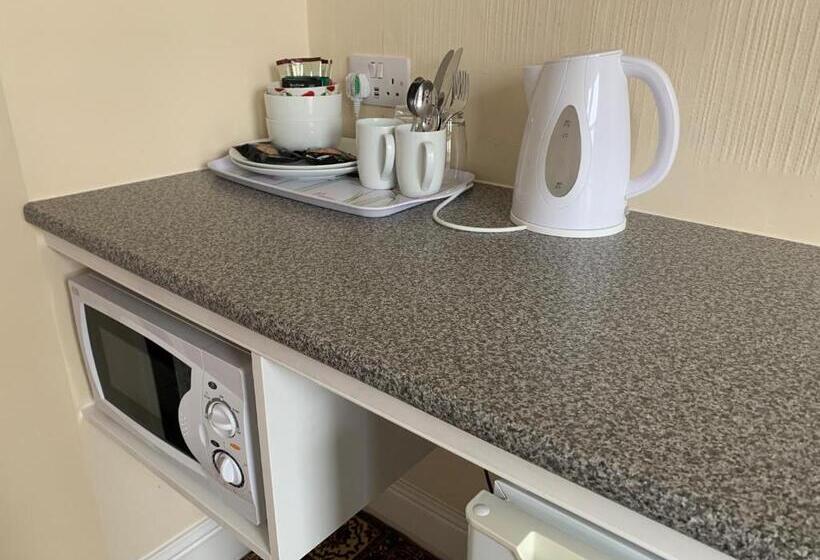 ペンション Bouvrie Guest House