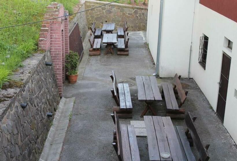 פנסיון Chatisko