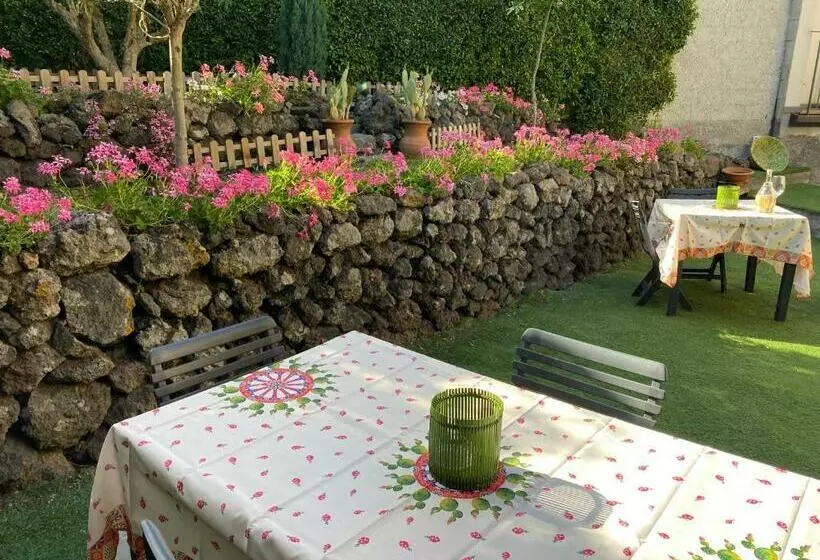 Majatalo Etna Vintage