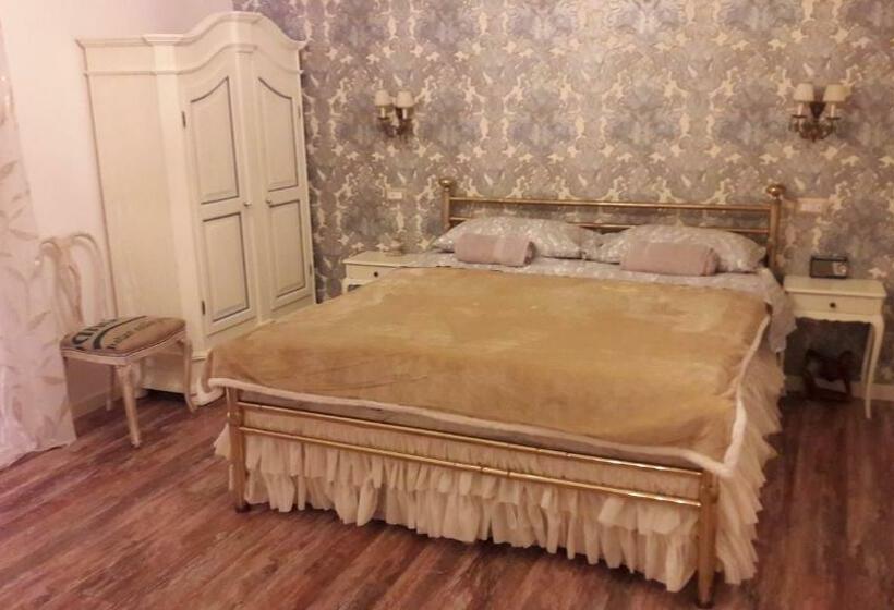 پانسیون Romeo & Juliet Non