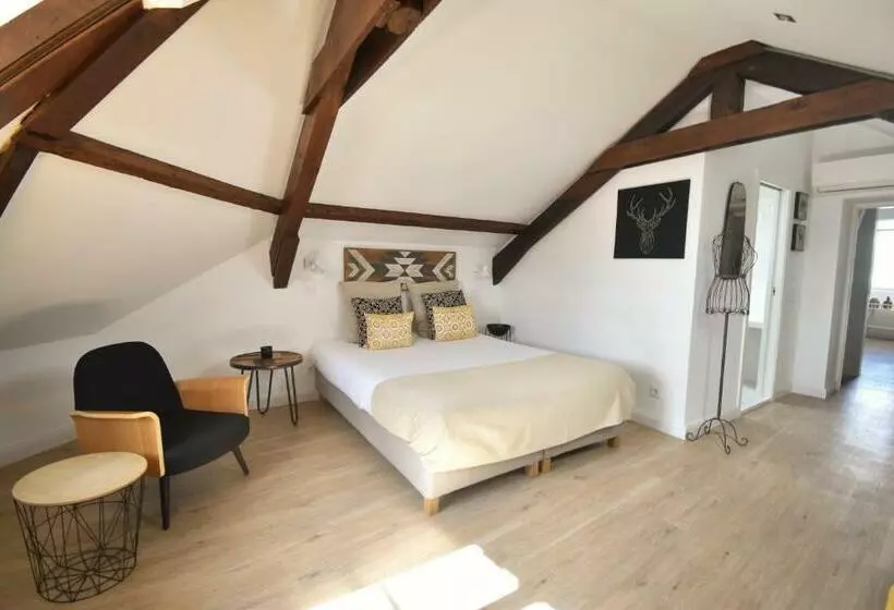 پانسیون Sophia Residences