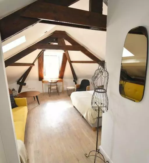 پانسیون Sophia Residences