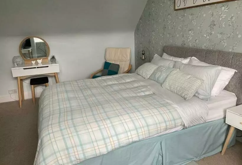 ベッドアンドブレックファースト Alpine Cottage