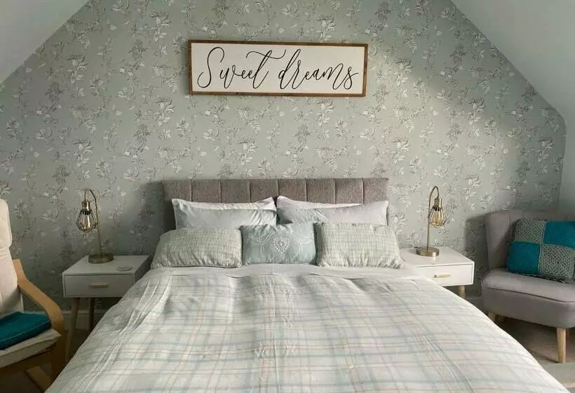 ベッドアンドブレックファースト Alpine Cottage