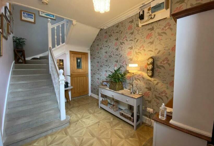 Bed & Breakfast Alpine Cottage