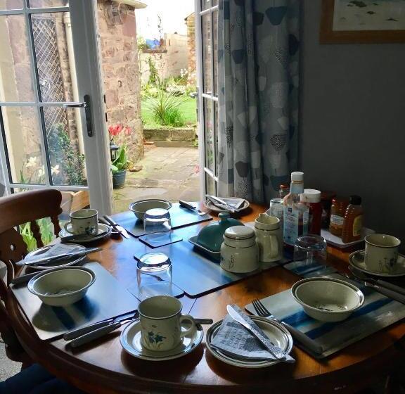 Bed & Breakfast Alpine Cottage