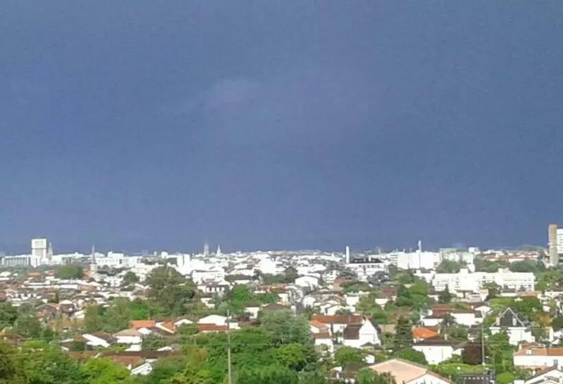 Aamiaismajoitus (B&B) Bohème Chic Trama Direct Aéroport Et Bordeaux Centre Station Alfred De Vigny 4mn De L Appartement Pa