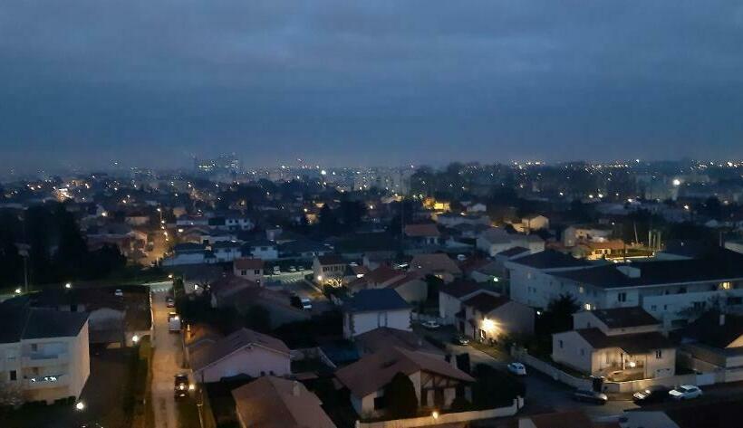 ベッドアンドブレックファースト Bohème Chic Trama Direct Aéroport Et Bordeaux Centre Station Alfred De Vigny 4mn De L Appartement Pa