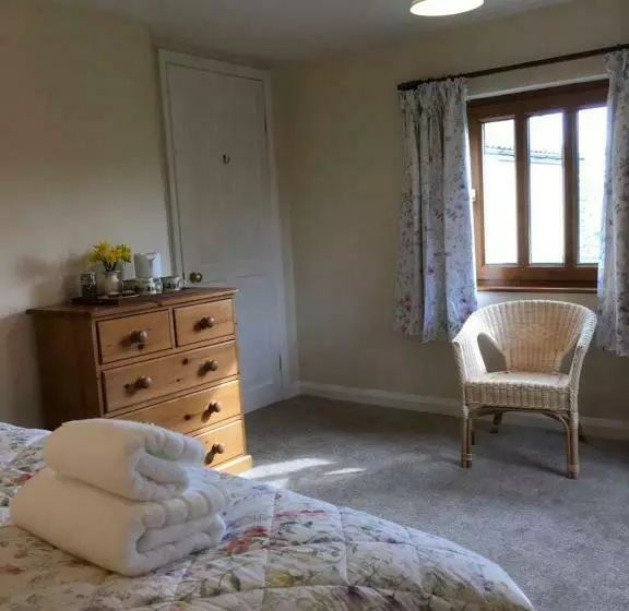 Aamiaismajoitus (B&B) Wood Farm Kerdiston