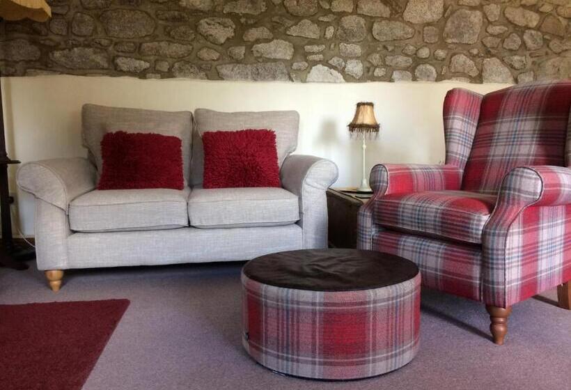 فندق Higher Carthew Farm