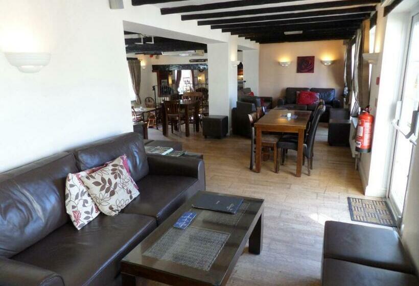 فندق The Poachers Inn