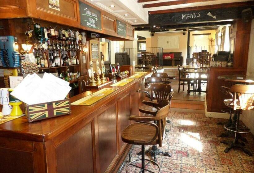 فندق The Poachers Inn