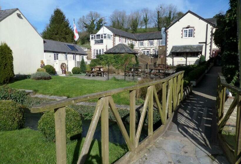 فندق The Poachers Inn