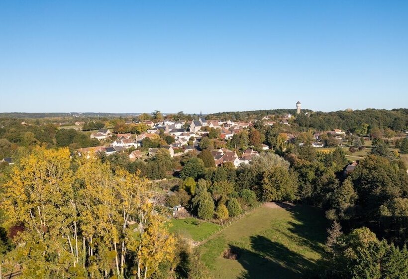 مبيت وإفطار Le Clos De La Rousselière B And B