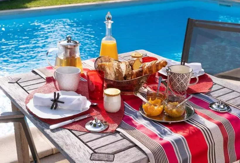 Aamiaismajoitus (B&B) Le Clos De La Rousselière B And B