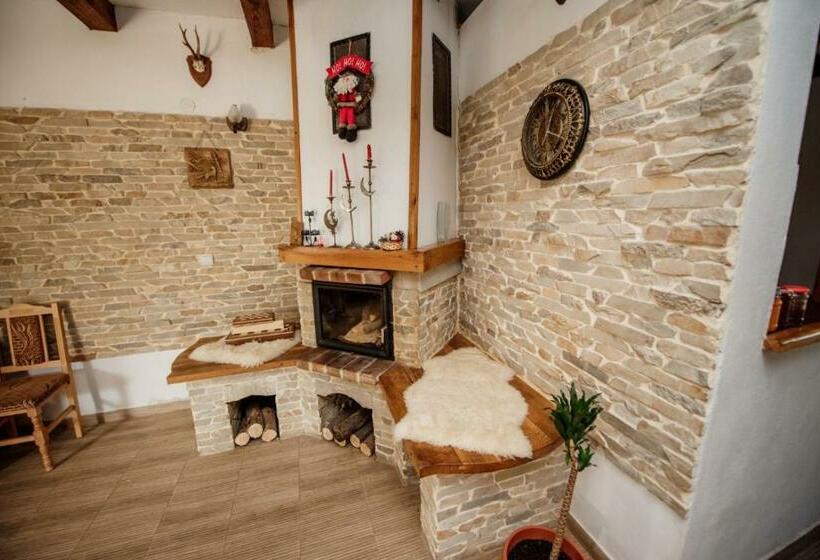 ペンション Casa Cristalul Muntilor