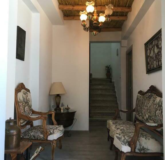 פנסיון Xenios Guesthouse