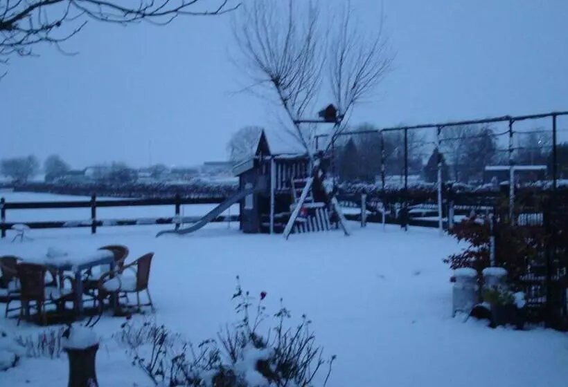 Aamiaismajoitus (B&B) Bed En Boterham