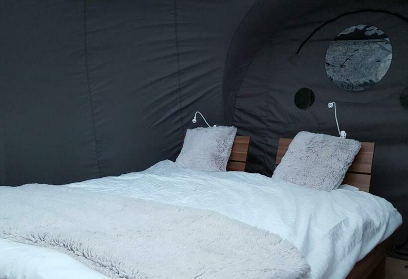 تختخواب و صبحانه Pepinsphair