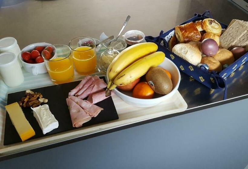 تختخواب و صبحانه Pepinsphair