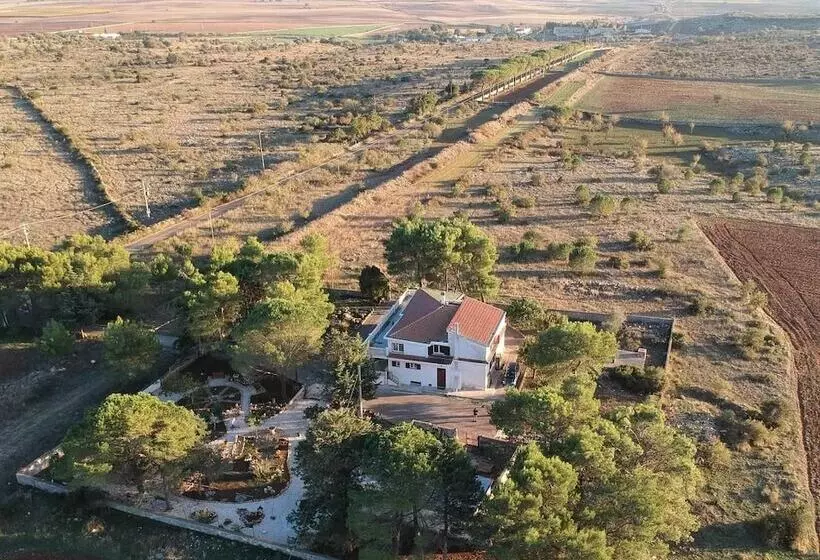 Aamiaismajoitus (B&B) Villa 2 Fields