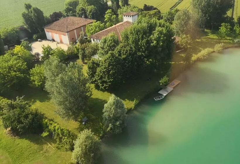 ホテル Agriturismo La Torre
