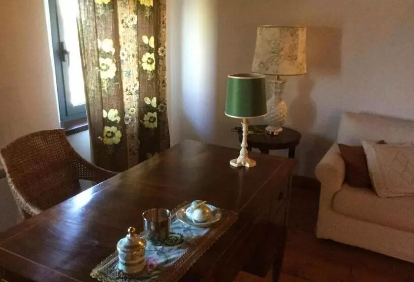 ホテル Agriturismo La Torre