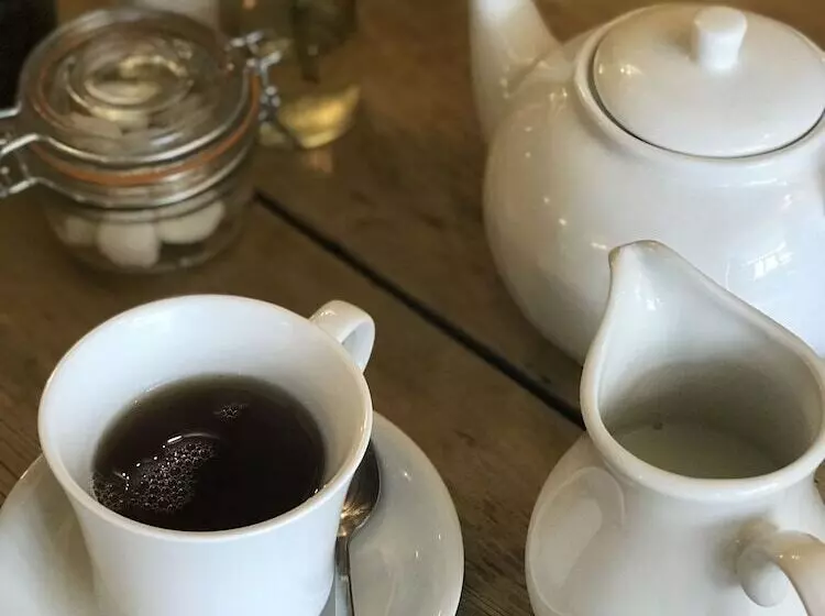 Aamiaismajoitus (B&B) Lucy S Tearoom