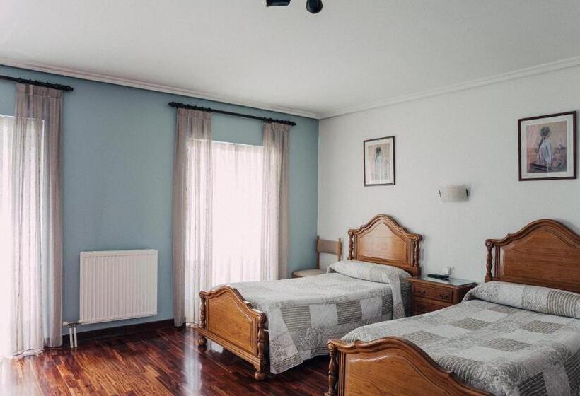 Pensión Amaia H Vi 00348