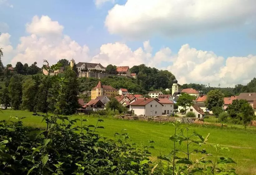 ペンション Gasthaus Schlossblick