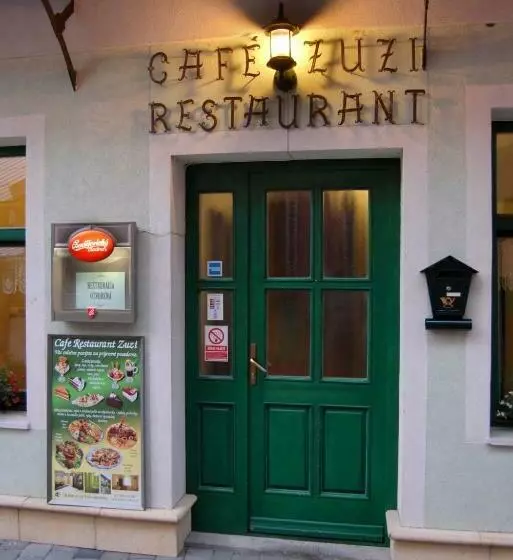 ペンション Penzión Zuzi