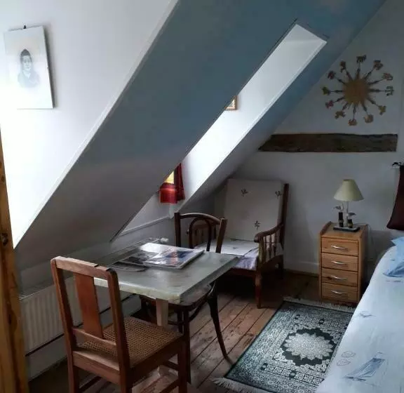 ベッドアンドブレックファースト La Sirène