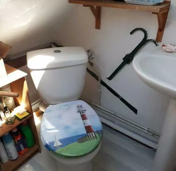 ベッドアンドブレックファースト La Sirène