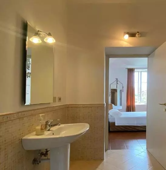 Aamiaismajoitus (B&B) Novecento Charming Room