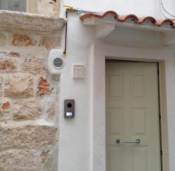 住宿加早餐  Pietra Bianca