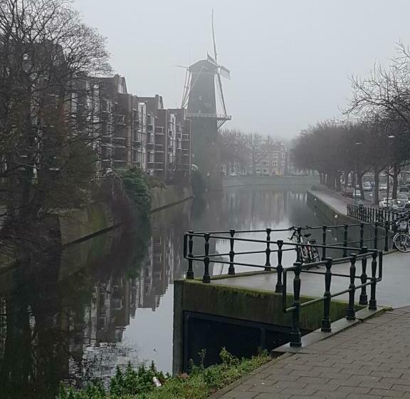 Otel Cafe The Windmill