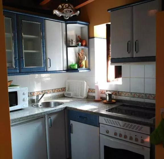 هتل Casa Rural Casa Azul