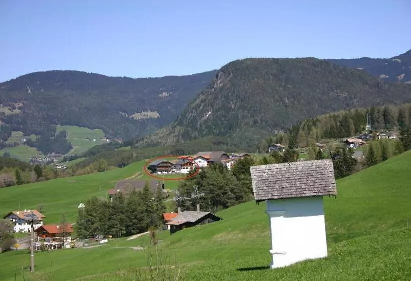 هتل Hilpoldhof