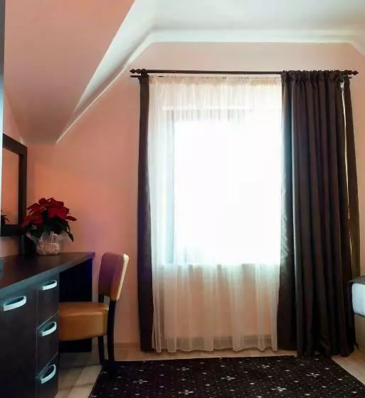 Hotelli Pridvorul Haiducilor