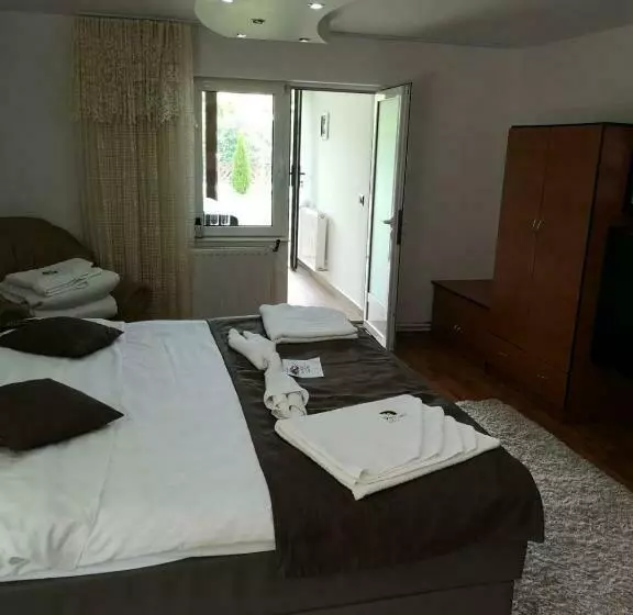 Hotelli Pridvorul Haiducilor