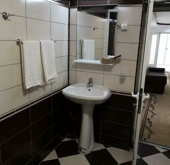 Hotelli Pridvorul Haiducilor